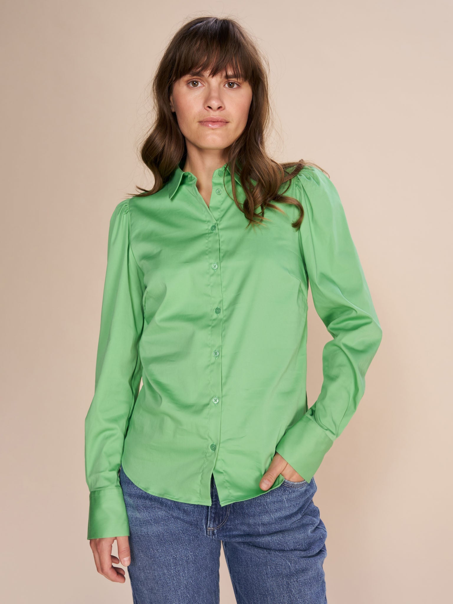 Modelshot / Zephyr Green / Detail